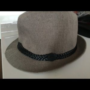 Rudsuk hat